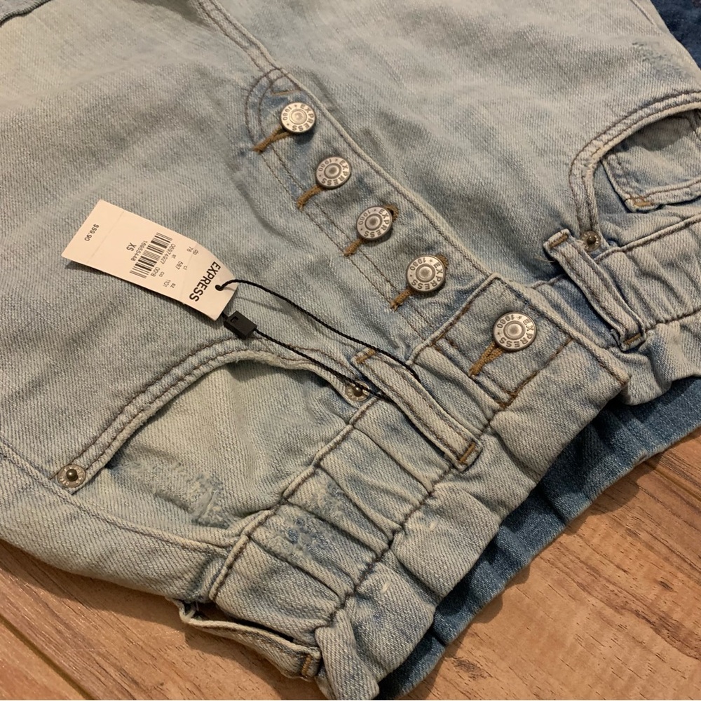 EXPRESS High Rise Fly Button Shorts - Picture 2 of 4